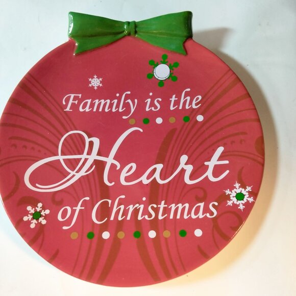 Giftcraft Holiday Ornament Plate Family Is The Heart Of Christmas - Picture 1 of 4